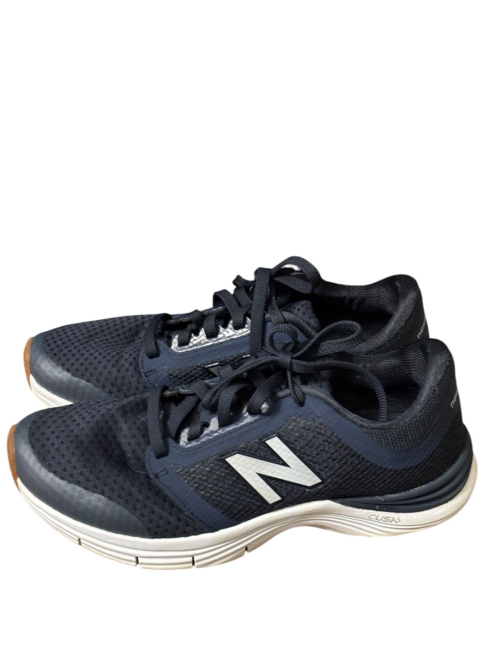 New Balance Women’s Size 7.5 Navy Running Shoes Size 7.5